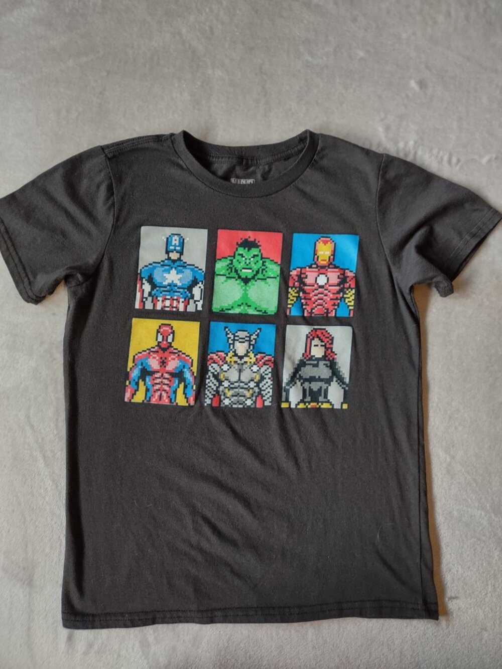 Marvel Avengers Pixel Graphic T Shirt Youth Large Black Superhero Comic Tee